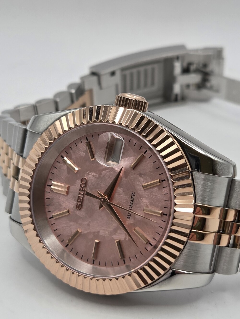 New Custom 39mm SeikoMod Automatic Watch Pink Shunbun Style Textured Dial